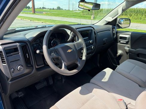 Used 2015 Chevrolet Silverado 1500 W/T RWD image 2