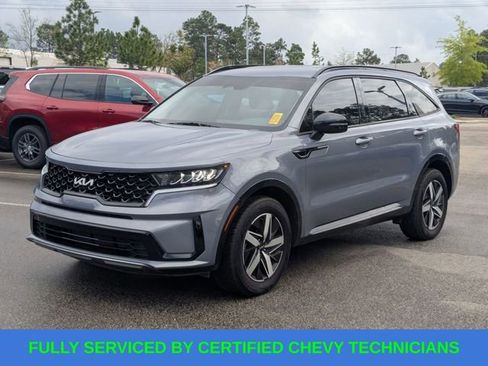 Used 2023 Kia Sorento S image 8