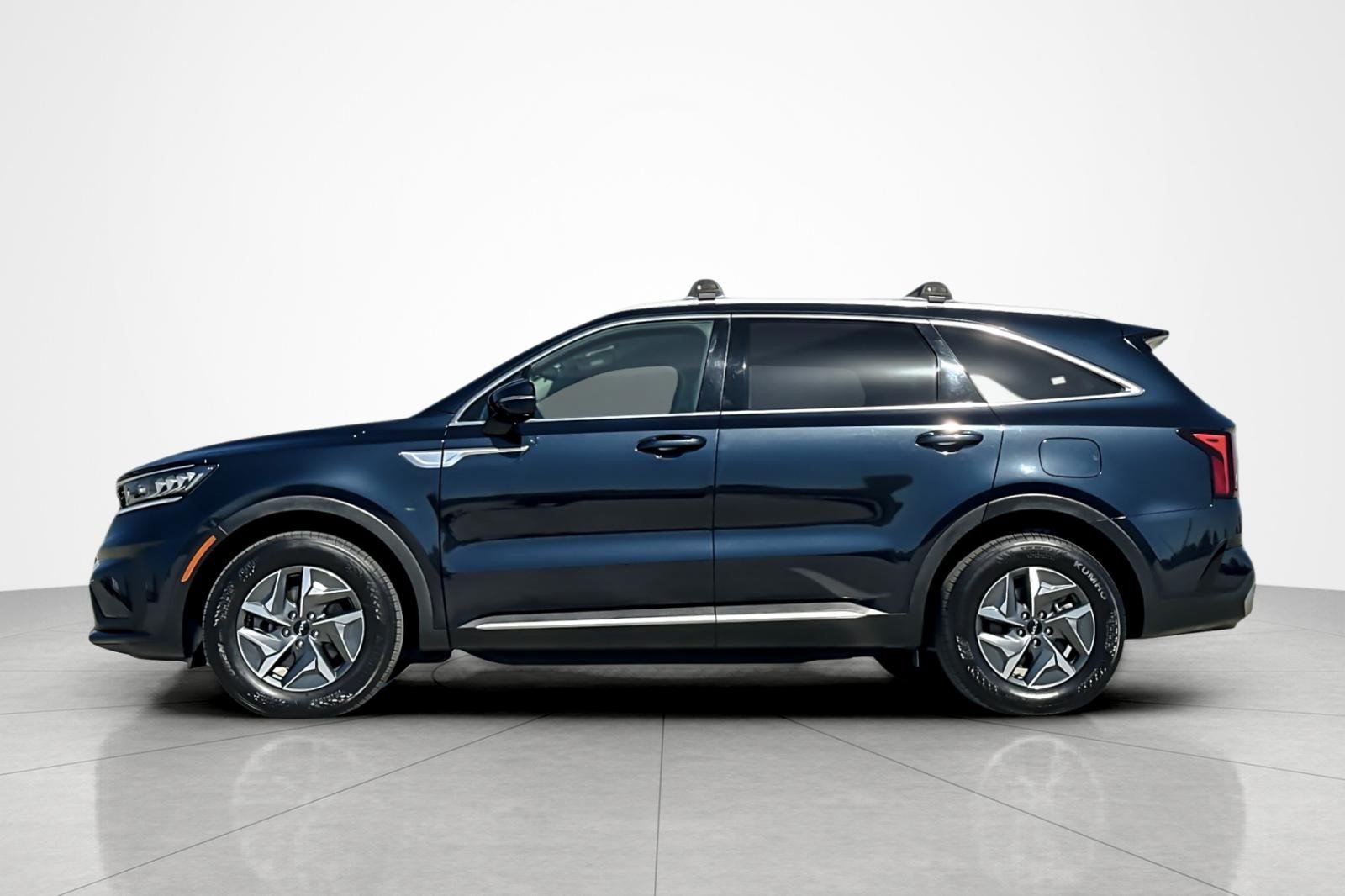 Used 2022 Kia Sorento S AWD/4WD image 2