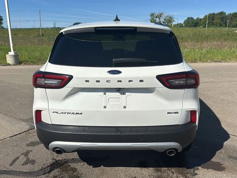 Used 2024 Ford Escape Platinum AWD/4WD image 4