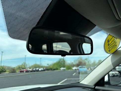 Used 2022 Kia Telluride S AWD/4WD image 40