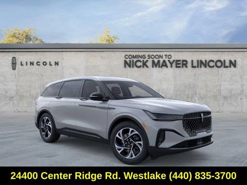Used 2026 Lincoln Nautilus Premier w/ Equipment Group 102A AWD/4WD image 7
