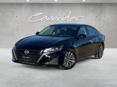 Used 2023 Nissan Altima 2.5 SV
