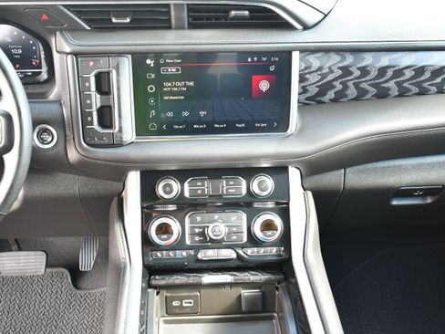 Used 2023 GMC Yukon Denali image 20