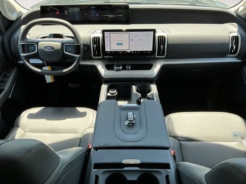 New 2026 Ford Expedition Active AWD/4WD image 10