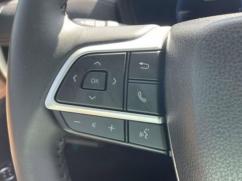 Used 2025 Toyota Grand Highlander FWD image 32