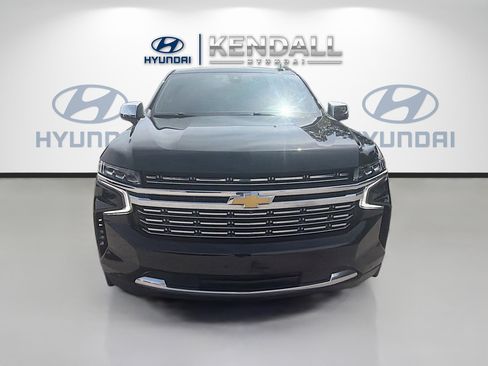 Used 2021 Chevrolet Tahoe Premier w/ Premium Package RWD image 2