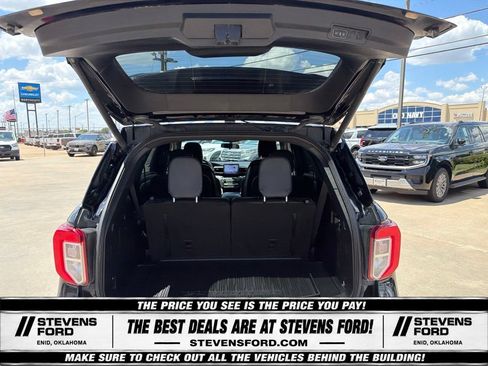 Used 2020 Ford Explorer XLT w/ Equipment Group 202A AWD/4WD image 39