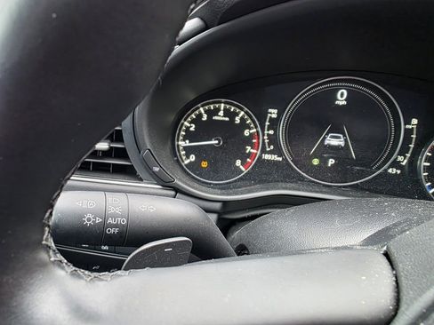 Used 2024 MAZDA MAZDA3 Hatchback w/Premium Plus Pkg image 21