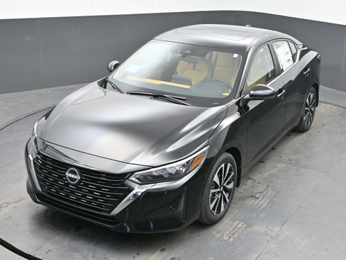 New 2025 Nissan Sentra SV w/ SV Premium Package image 31