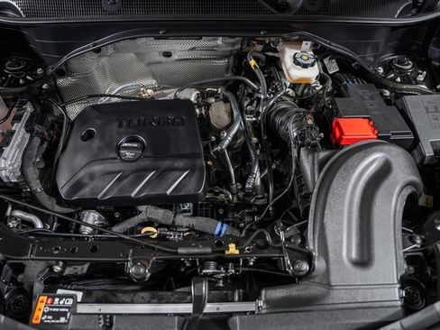 Used 2023 Buick Encore GX Essence w/ Experience Buick Package image 18