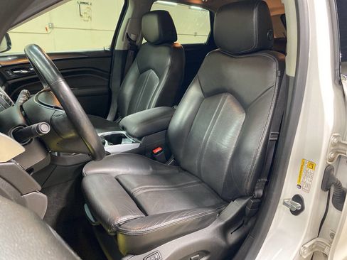 Used 2016 Cadillac SRX Premium image 7