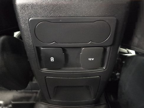 Used 2024 Ford Explorer XLT w/ Equipment Group 202A AWD/4WD image 23