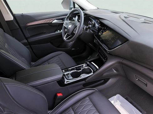 Used 2023 Buick Envision Avenir image 33