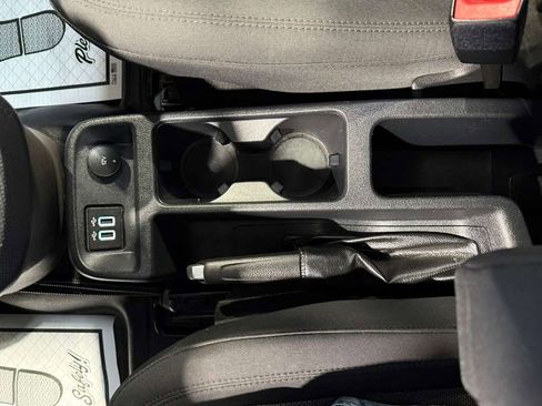 Used 2020 Ford Transit Connect XL image 18