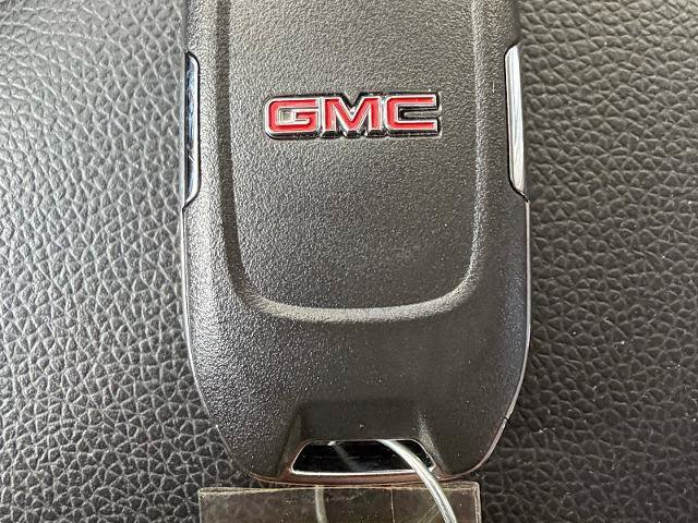 Used 2023 GMC Acadia AT4 w/ Preferred Package AWD/4WD image 21