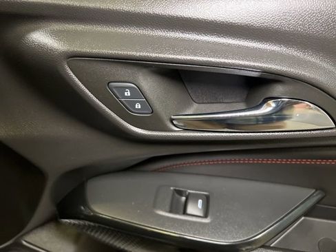 Used 2024 Chevrolet Trax RS w/ Sunroof Package image 58