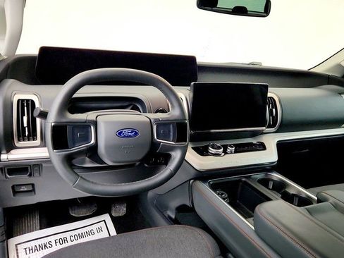 Used 2025 Ford Expedition Max Active image 11