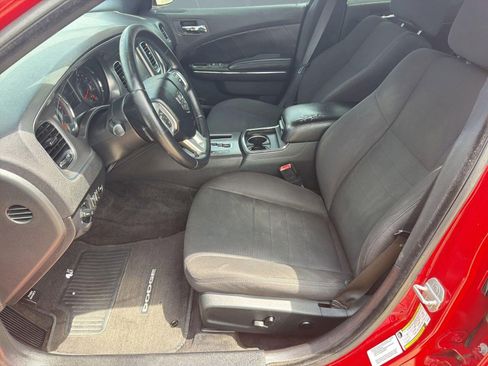 Used 2012 Dodge Charger R/T w/ Wheels & Tunes Group RWD image 5