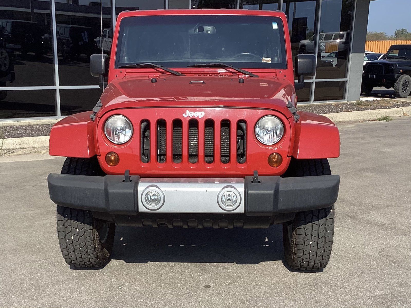 Used 2013 Jeep Wrangler Unlimited Sahara w/ Connectivity Group AWD/4WD image 2