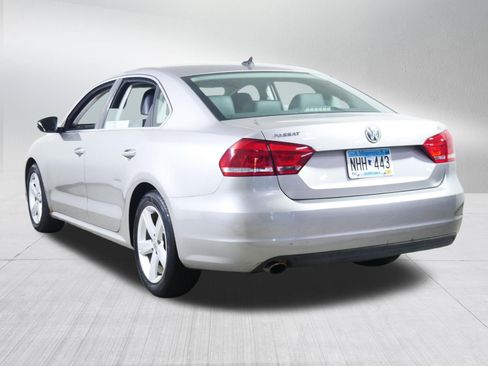Used 2012 Volkswagen Passat 2.5 SE FWD image 5