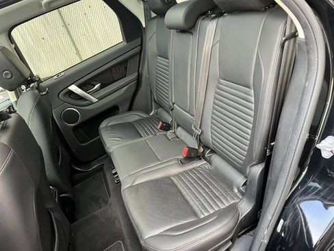 Used 2023 Land Rover Discovery Sport S image 21