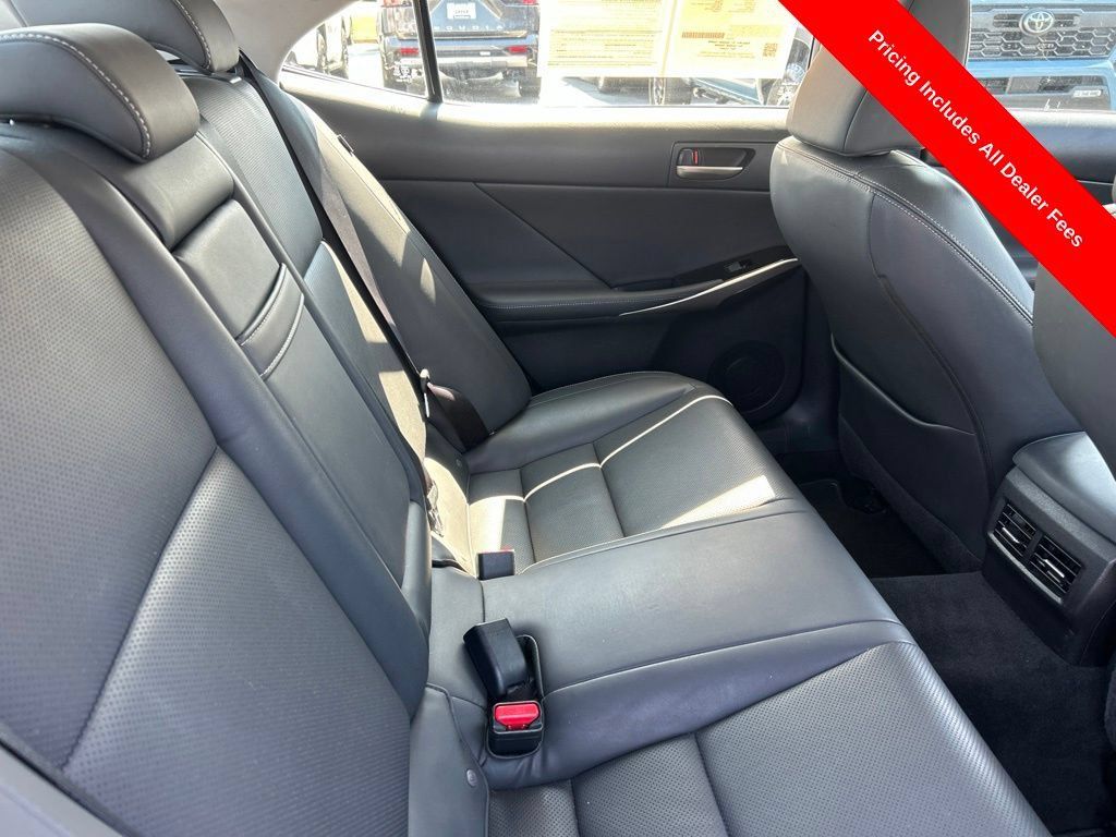 Used 2017 Lexus IS 200t w/ Premium Package RWD image 21