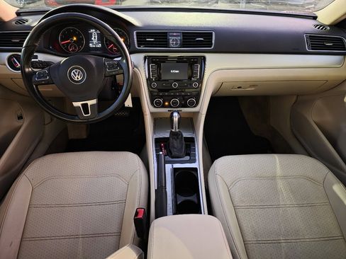 Used 2012 Volkswagen Passat 2.5 SE image 25