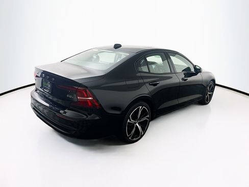 Used 2024 Volvo S60 B5 Plus image 9