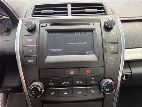 Used 2016 Toyota Camry SE FWD image 19