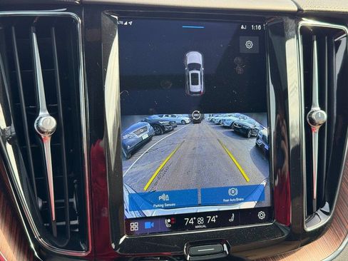 Certified 2023 Volvo XC60 B6 Ultimate w/ Protection Package Premier image 23