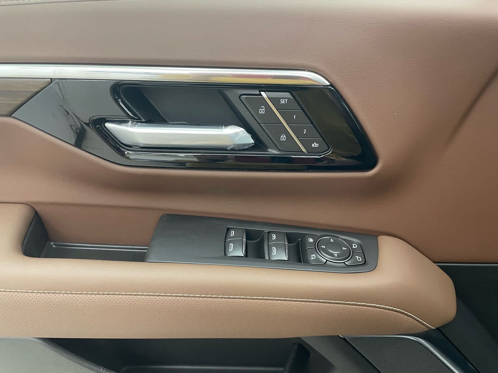 New 2026 Chevrolet Suburban High Country AWD/4WD image 11