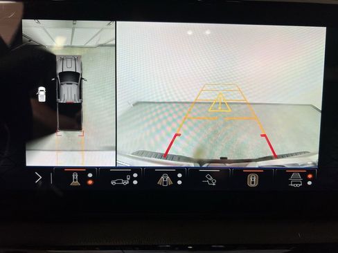 Used 2024 GMC Sierra 3500 AT4 w/ AT4 Premium Plus Package image 39