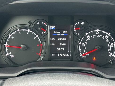 Used 2022 Toyota 4Runner SR5 Premium w/ Moonroof Package image 38