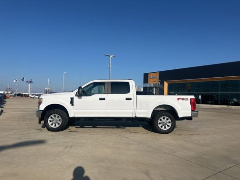Used 2021 Ford F250 XL w/ STX Appearance Package image 2