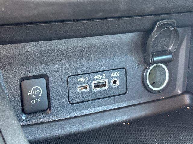 Used 2024 Nissan Sentra SV FWD image 30