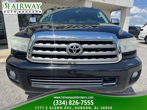 Used 2015 Toyota Sequoia Platinum AWD/4WD image 3