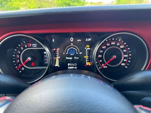 Used 2021 Jeep Gladiator Rubicon AWD/4WD image 25