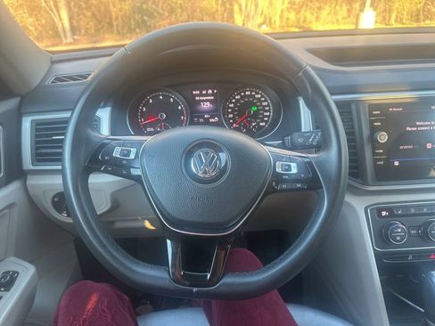 Used 2019 Volkswagen Atlas SE image 15