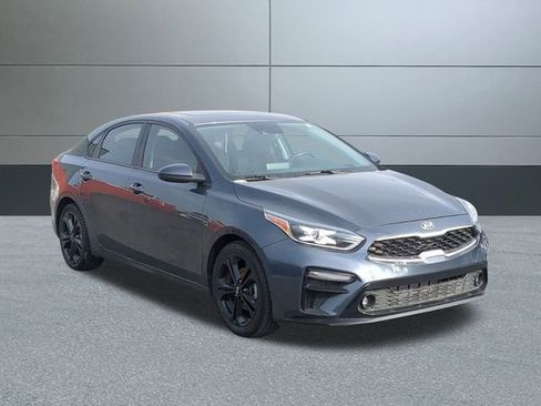 Used 2019 Kia Forte S w/ S Premium Package image 8