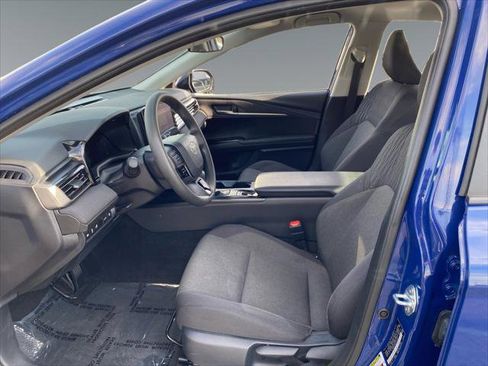 Certified 2025 Toyota Camry LE image 9