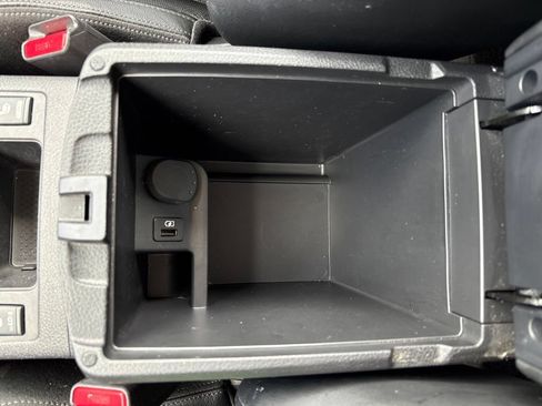 Used 2018 Nissan Rogue SL FWD image 40