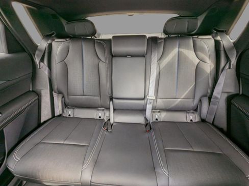 New 2025 Cadillac Lyriq Luxury w/ LPO, Floor Liner Package image 21