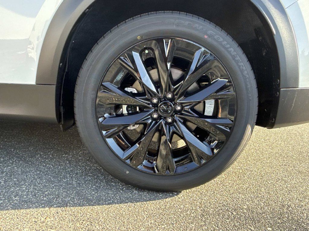 Certified 2026 MAZDA CX-90 3.3 Turbo w/ Premium Sport Pkg AWD/4WD image 11