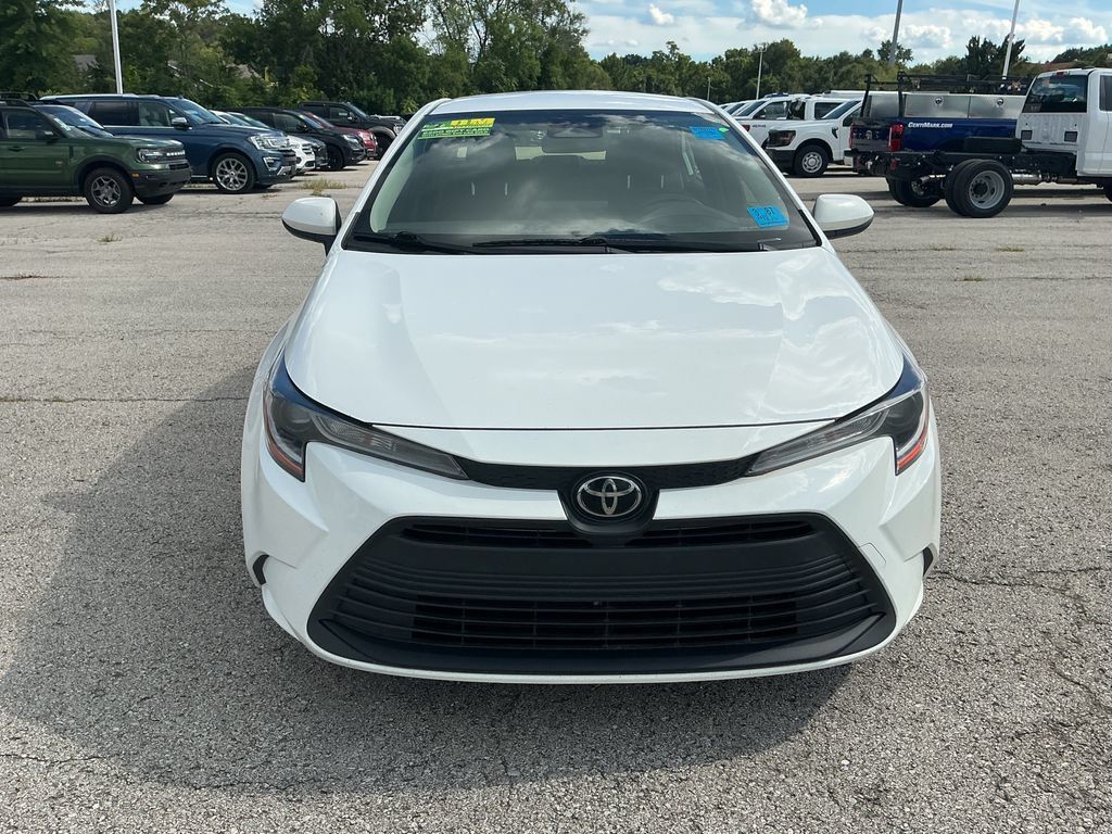 Used 2023 Toyota Corolla LE w/ LE Convenience Package FWD image 7