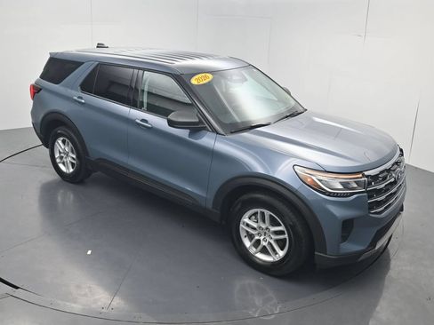 Used 2026 Ford Explorer Active AWD/4WD image 43