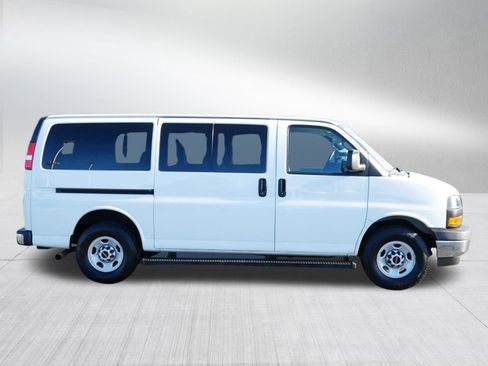 Used 2019 GMC Savana 3500 LS w/ Cold Climate Package image 8