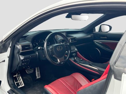Used 2019 Lexus RC F w/ Premium Package RWD image 9