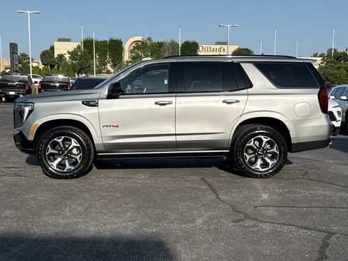 New 2026 GMC Yukon AT4 w/ AT4 Premium Package AWD/4WD image 13