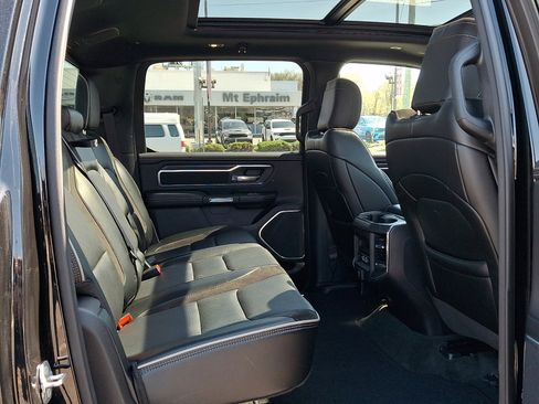 Used 2024 RAM 1500 Laramie image 15